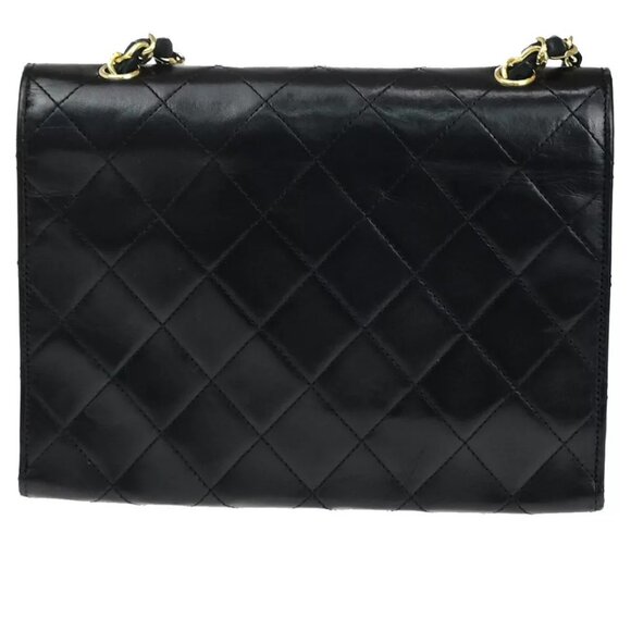 CHANEL CC Logo Matelasse Chain Shoulder Bag - Picture 14 of 16